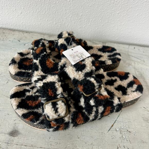 New Secret treasure animal print faux fur sharpa mobwife strappy sandals 7 - Picture 4 of 15